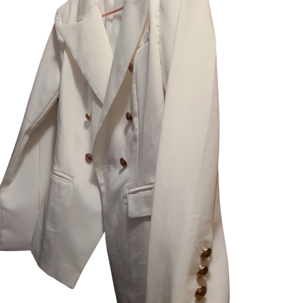 White blazer - Picture 2 of 5